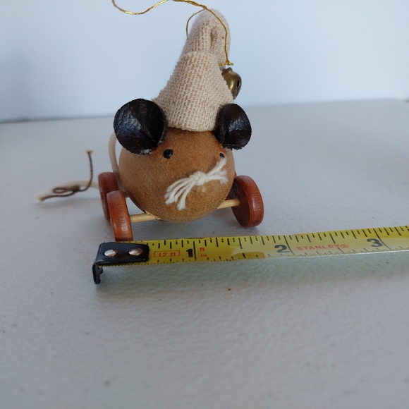 Vtg XMas Gibson Wooden Mouse Ornament  Burlap Hat With Leatherette Ears Pull Toy - Picture 5 of 10